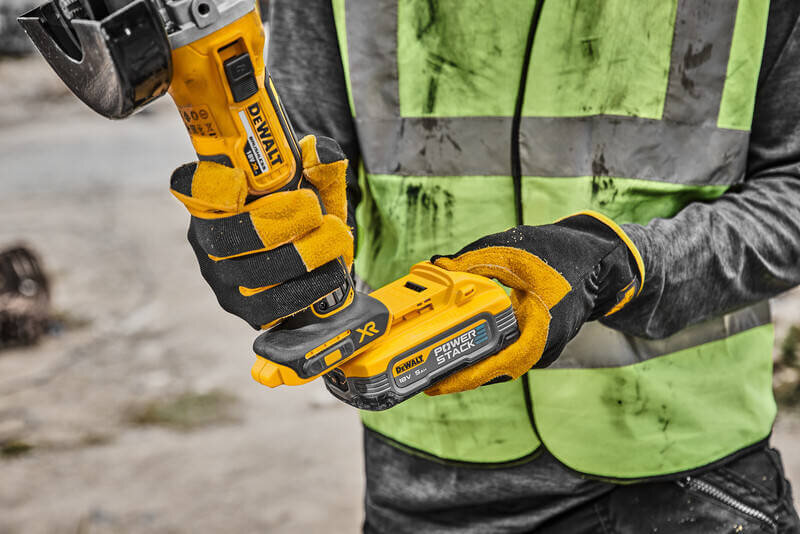 Шлифмашина угловая - болгарка аккумуляторная бесщёточная DeWALT DCG405H2T DCG405H2T - Изображение 7