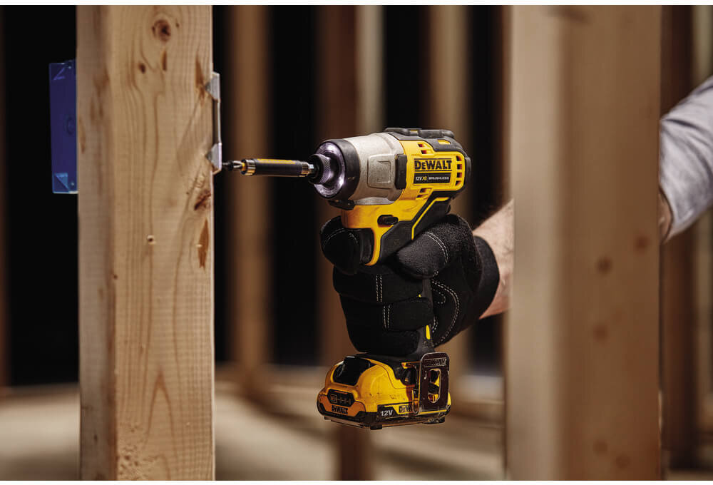 Шуруповерт аккумуляторный бесщеточный DeWALT DCF601N - Изображение 3