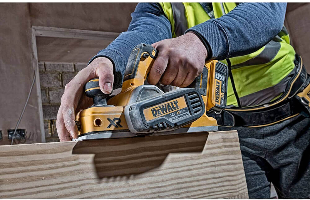 Рубанок аккумуляторный бесщёточный DeWALT DCP580NT DCP580NT - Изображение 7