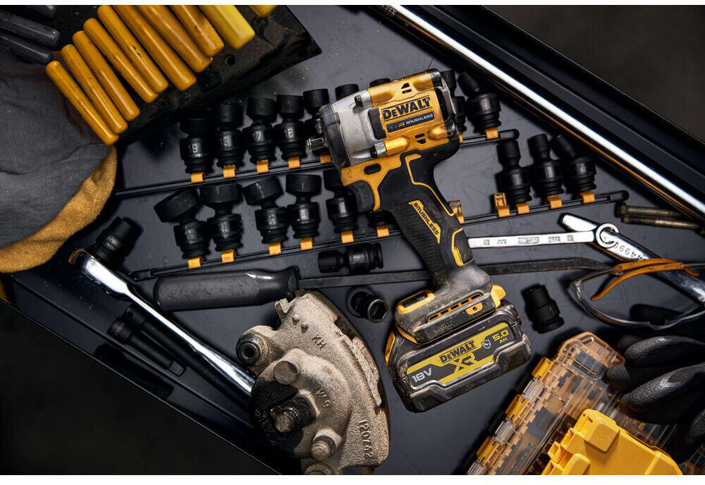Гайковерт ударный аккумуляторный бесщёточный DeWALT DCF923P2G - Изображение 12