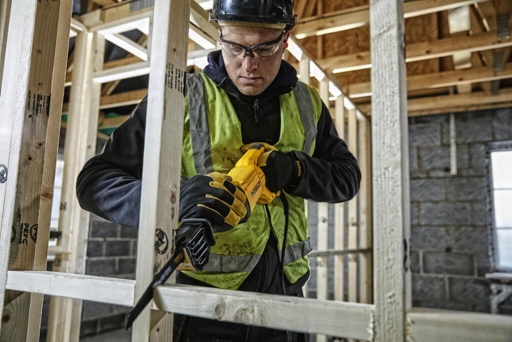 Пила сабельная сетевая DeWALT DWE305PK DWE305PK - Изображение 8