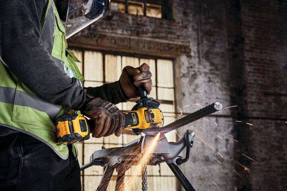Шлифмашина угловая - болгарка аккумуляторная бесщёточная DeWALT DCG409NT DCG409NT - Изображение 11