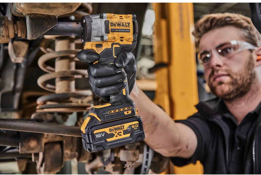 Гайковерт ударный аккумуляторный бесщёточный DeWALT DCF923P2G - Изображение 11