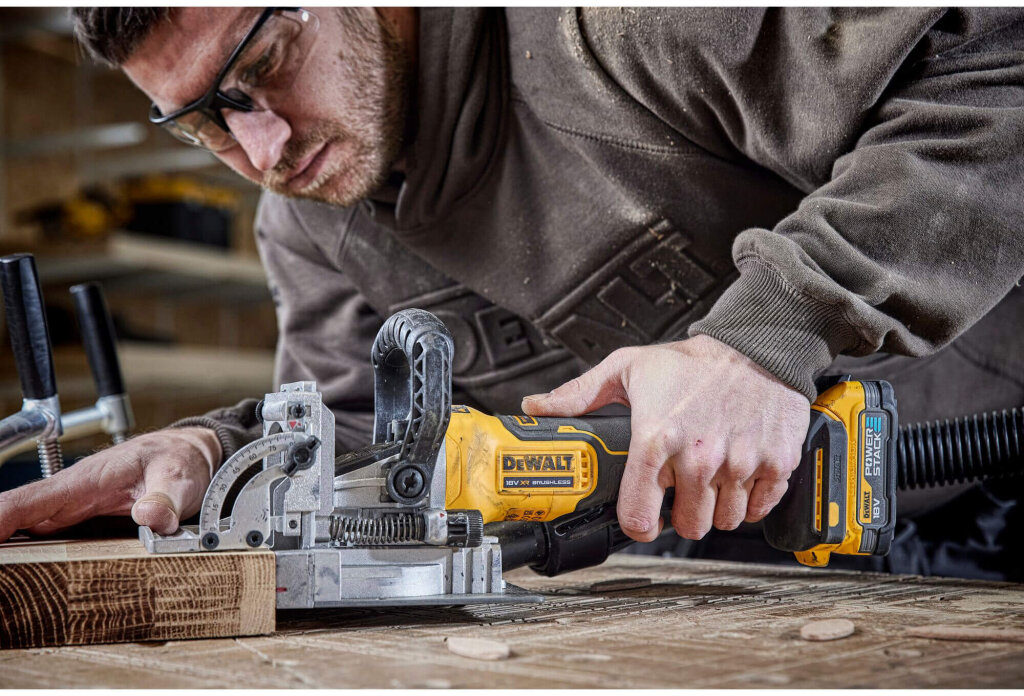 Фрезер аккумуляторный бесщёточный DeWALT DCW682P2 DCW682P2 - Изображение 12