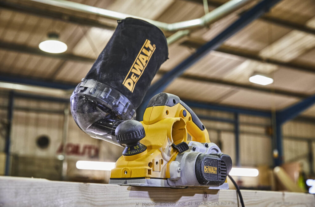Рубанок сетевой DeWALT D26500 D26500 - Изображение 3