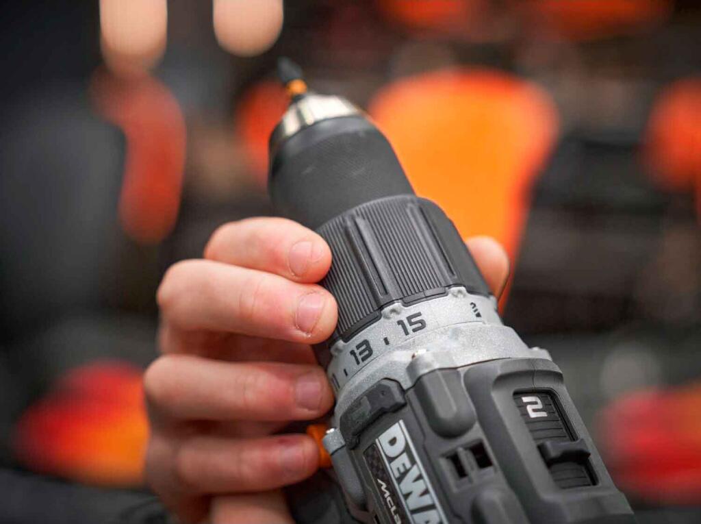 Набор из двух инструментов аккумуляторных бесщеточных McLaren F1 TEAM LIMITED EDITION DeWALT DCK200MP2T - Изображение 15