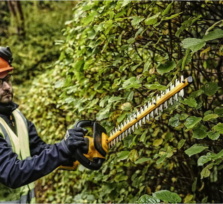 Кусторез аккумуляторный безщеточный со штангой DeWALT DCMPH566P1 DCMPH566P1 - Изображение 7