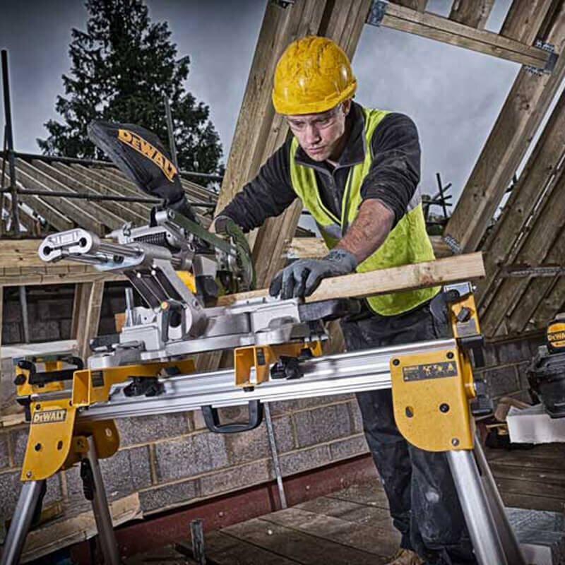 Пила торцовочная аккумуляторная DeWALT DCS365N DCS365N - Изображение 6