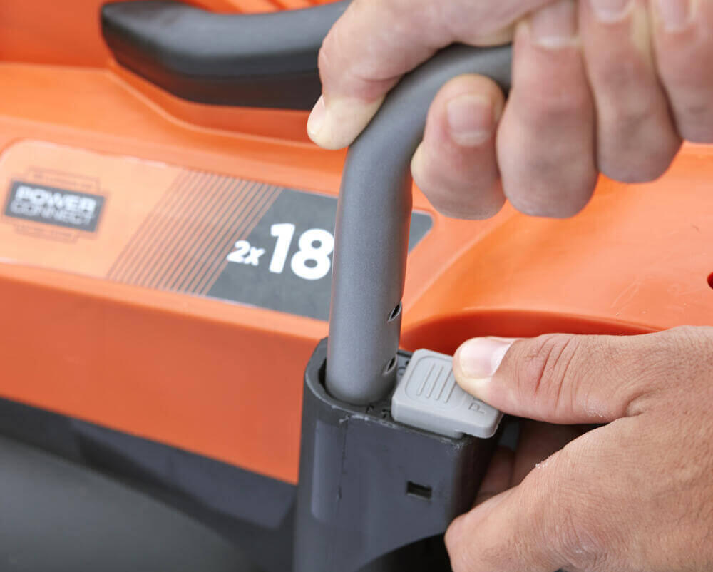 Газонокосилка аккумуляторная BLACK+DECKER BCMW3318L2 - Изображение 3