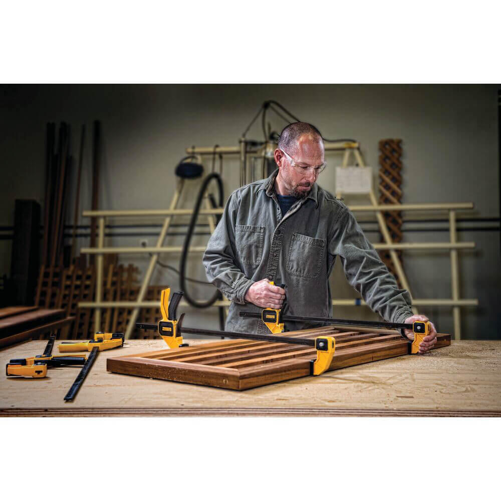 Струбцина L триггерная с максимальным усилием сжатия 135 кг DeWALT DWHT0-83194 DWHT0-83194 - Изображение 3