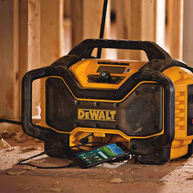Зарядное устройство-радиоприемник DeWALT DCR027 - Изображение 6