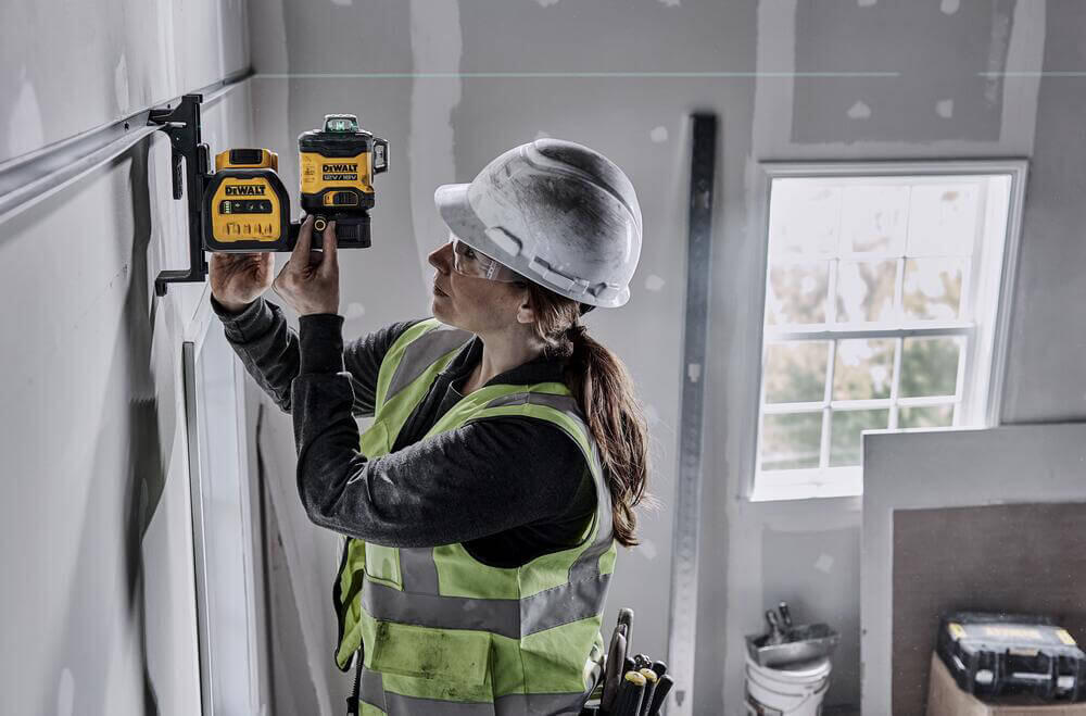 Уровень лазерный линейный DeWALT DCE089D1G18 DCE089D1G18 - Изображение 10