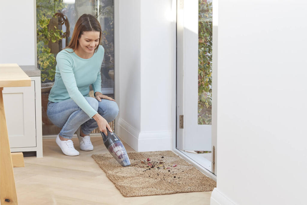 Пылесос аккумуляторний (электровеник) BLACK+DECKER SVB620JW SVB620JW - Изображение 11