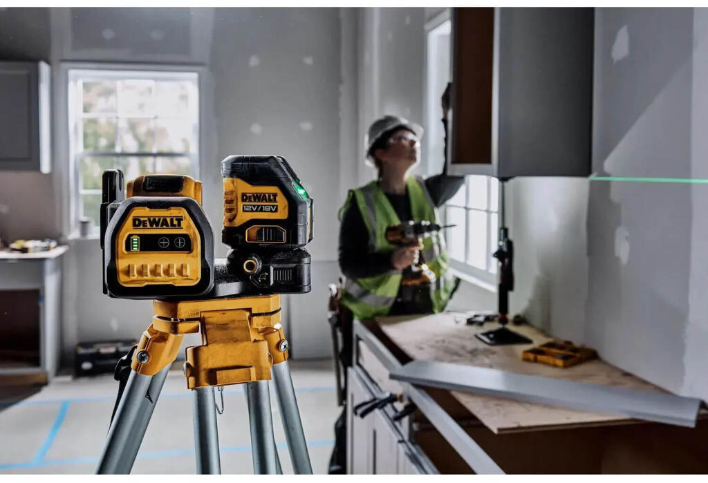 Уровень лазерный линейный DeWALT DCE088D1G18 DCE088D1G18 - Изображение 7