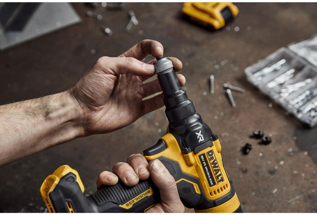 Заклёпочник аккумуляторный бесщёточный DeWALT DCF403E1GT DCF403E1GT - Изображение 6