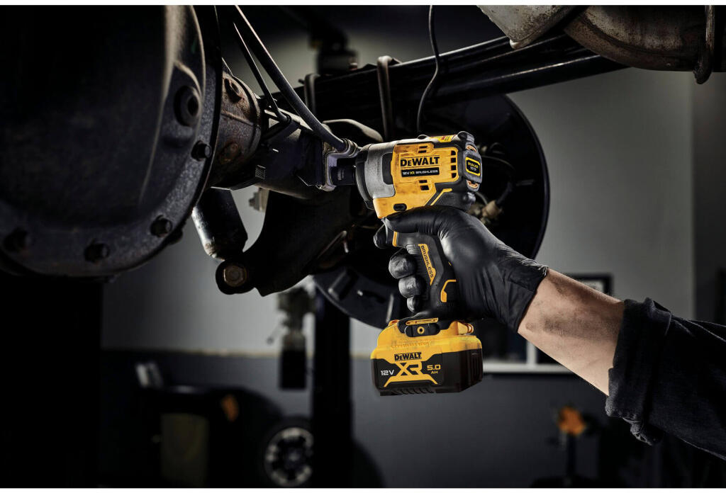 Гайковёрт ударный аккумуляторный бесщёточный DeWALT DCF901P2 - Изображение 7