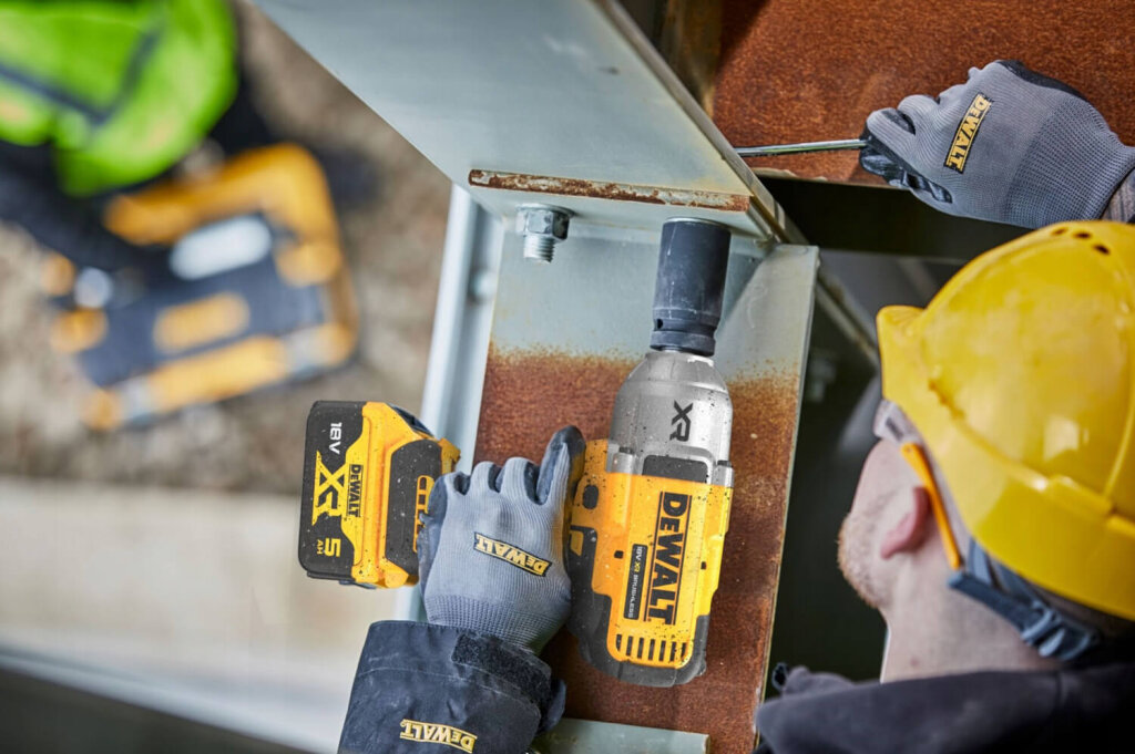 Гайковерт ударный аккумуляторный бесщёточный DeWALT DCF900NT - Изображение 7