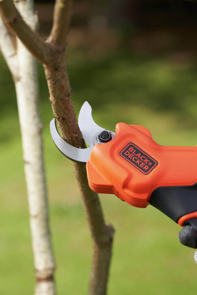 Ножницы садовые - секатор аккумуляторный BLACK+DECKER BCPP18B BCPP18B - Изображение 6