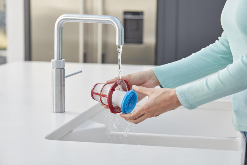 Пылесос аккумуляторний (электровеник) BLACK+DECKER SVB620JW SVB620JW - Изображение 13