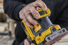 Шлифмашина вибрационная аккумуляторная DeWALT DCW200P2 DCW200P2 - Изображение 13