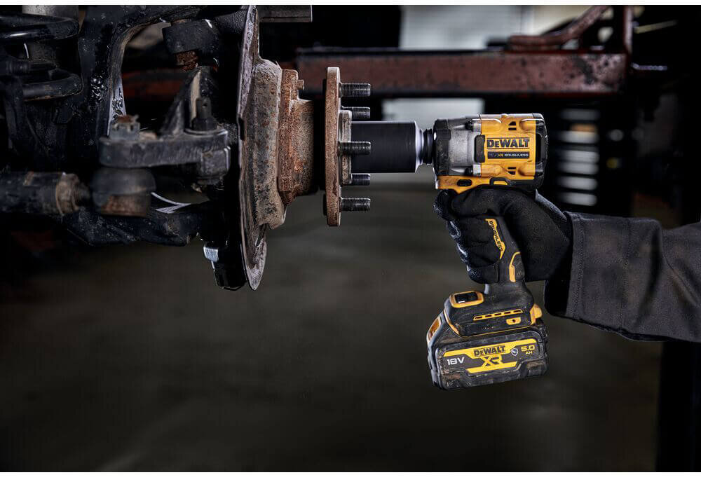 Гайковерт ударный аккумуляторный бесщёточный DeWALT DCF923P2G - Изображение 18