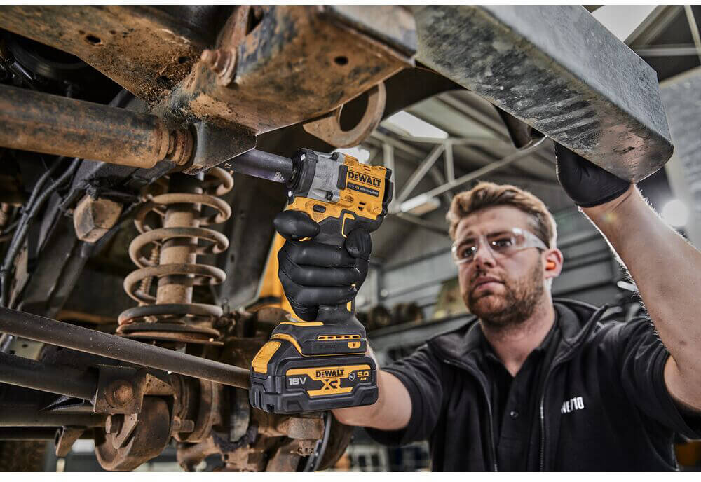 Гайковерт ударный аккумуляторный бесщёточный DeWALT DCF923P2G - Изображение 13
