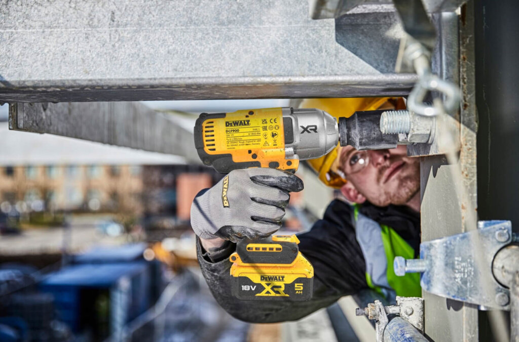 Гайковерт ударный аккумуляторный бесщёточный DeWALT DCF900NT - Изображение 8