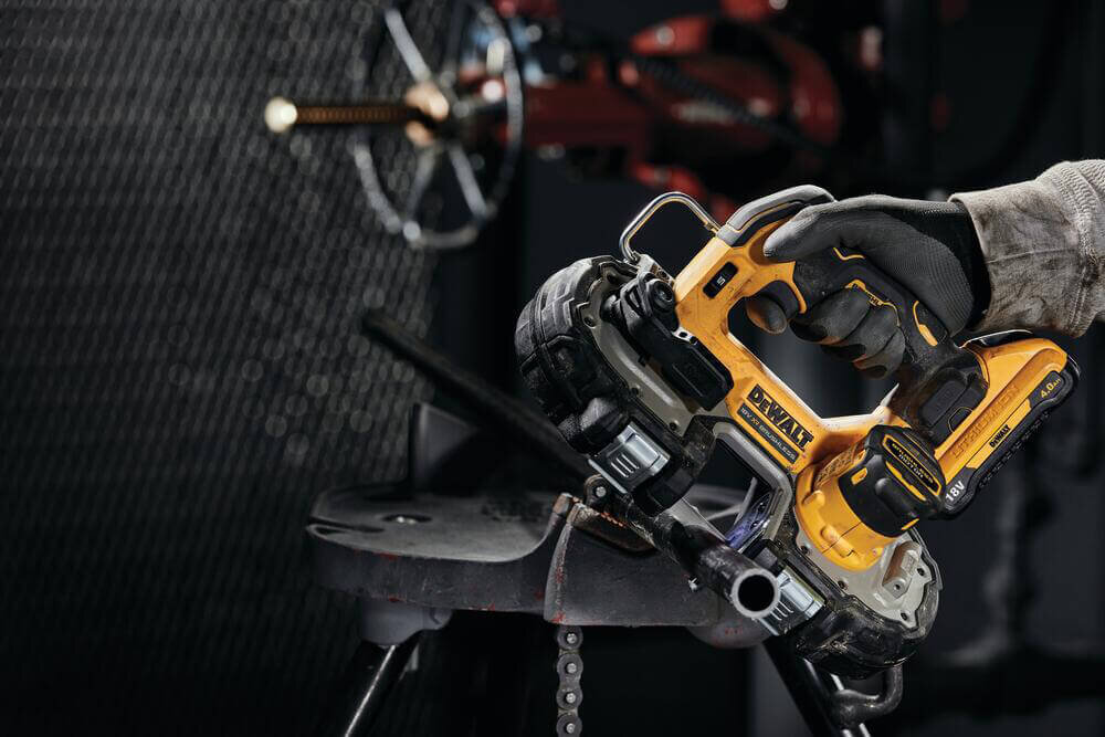 Пила стрічкова акумуляторна безщіткова DeWALT DC DCS377NT - Изображение 16