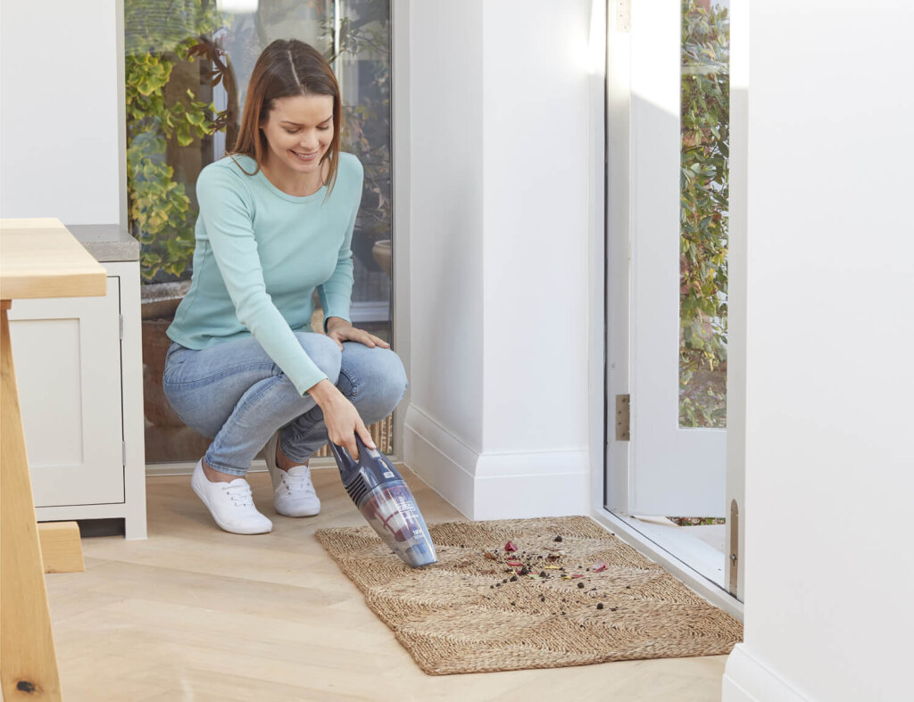 Пылесос аккумуляторний (электровеник) BLACK+DECKER SVB520JW SVB520JW - Изображение 12