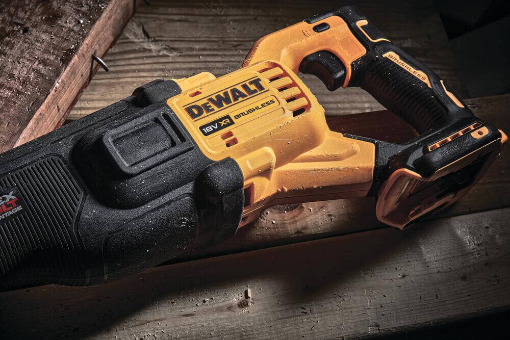 Пила шабельна акумуляторна DeWALT DCS386NT DCS386NT - Изображение 14