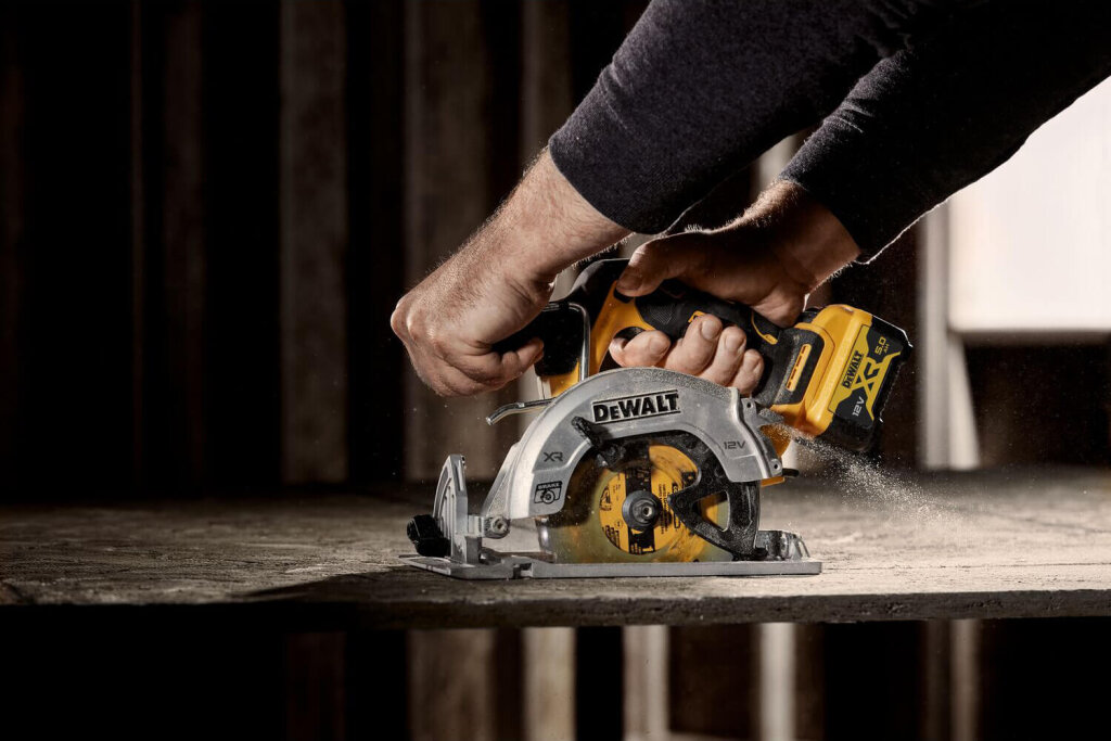 Пила дисковая аккумуляторная бесщёточная DeWALT DCS512P2 DCS512P2 - Изображение 4