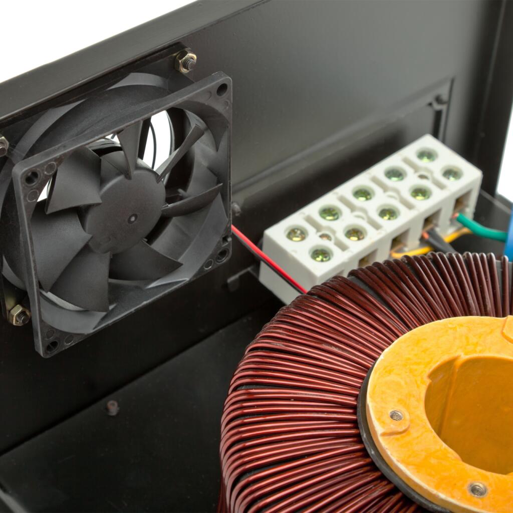 Стабилизатор напряжения LPT-W-5000RD BLACK (3500W) - Изображение 5