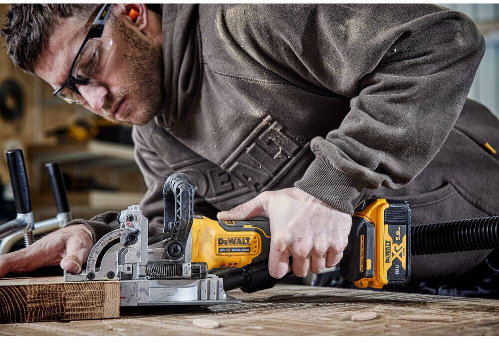 Фрезер аккумуляторный бесщёточный DeWALT DCW682N DCW682N - Изображение 10