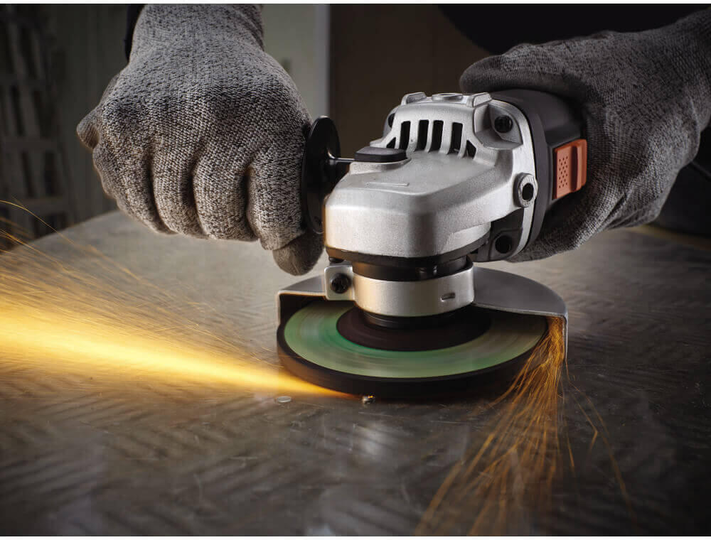 Шліфмашина кутова - болгарка мережева BLACK+DECK KG912 - Зображення 3