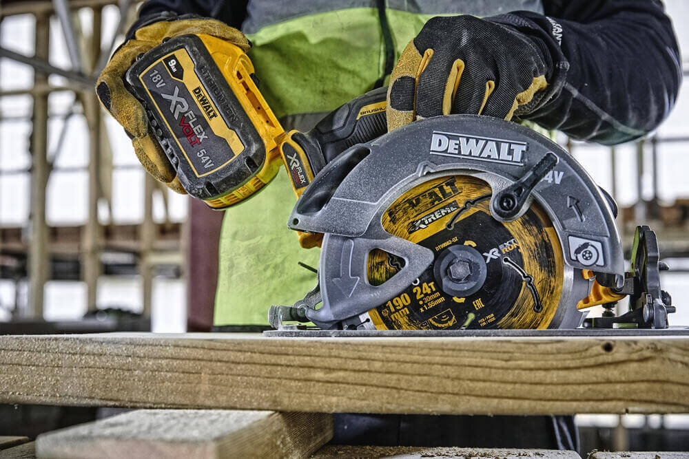 Пила дисковая аккумуляторная DeWALT DCS578T2 DCS578T2 - Изображение 7