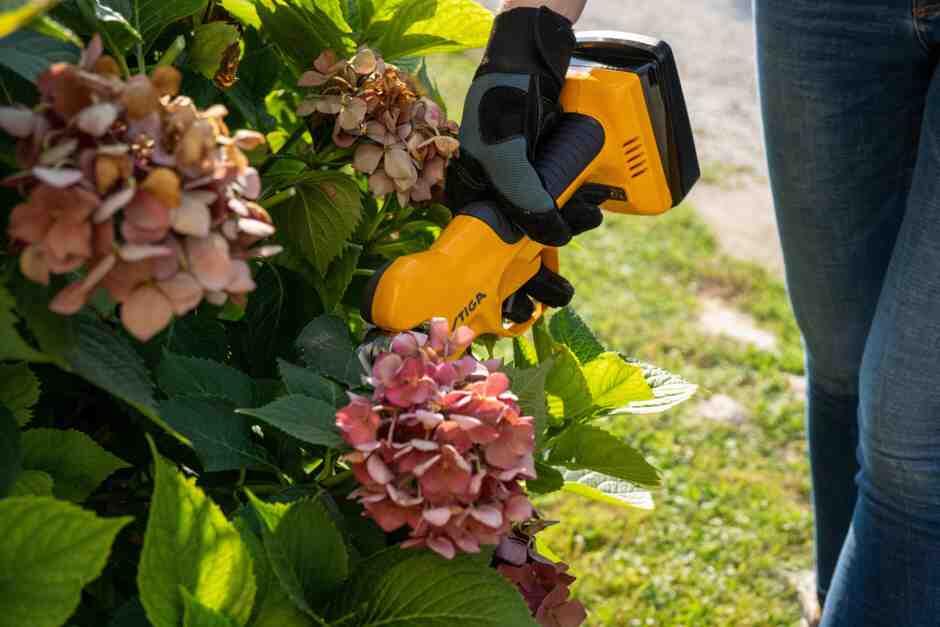Набор из двух садовых инструментов аккумуляторных STIGA SP100eKit - Изображение 10